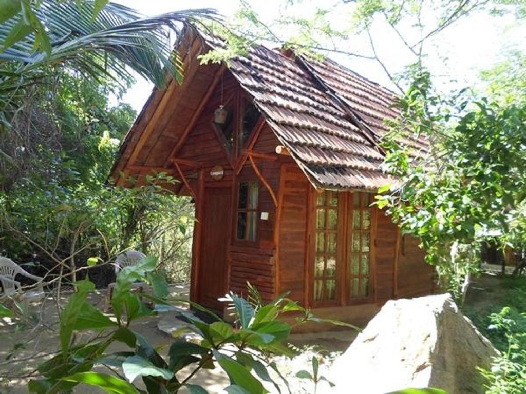 Kirinda Beach Resort, Yala Экстерьер фото