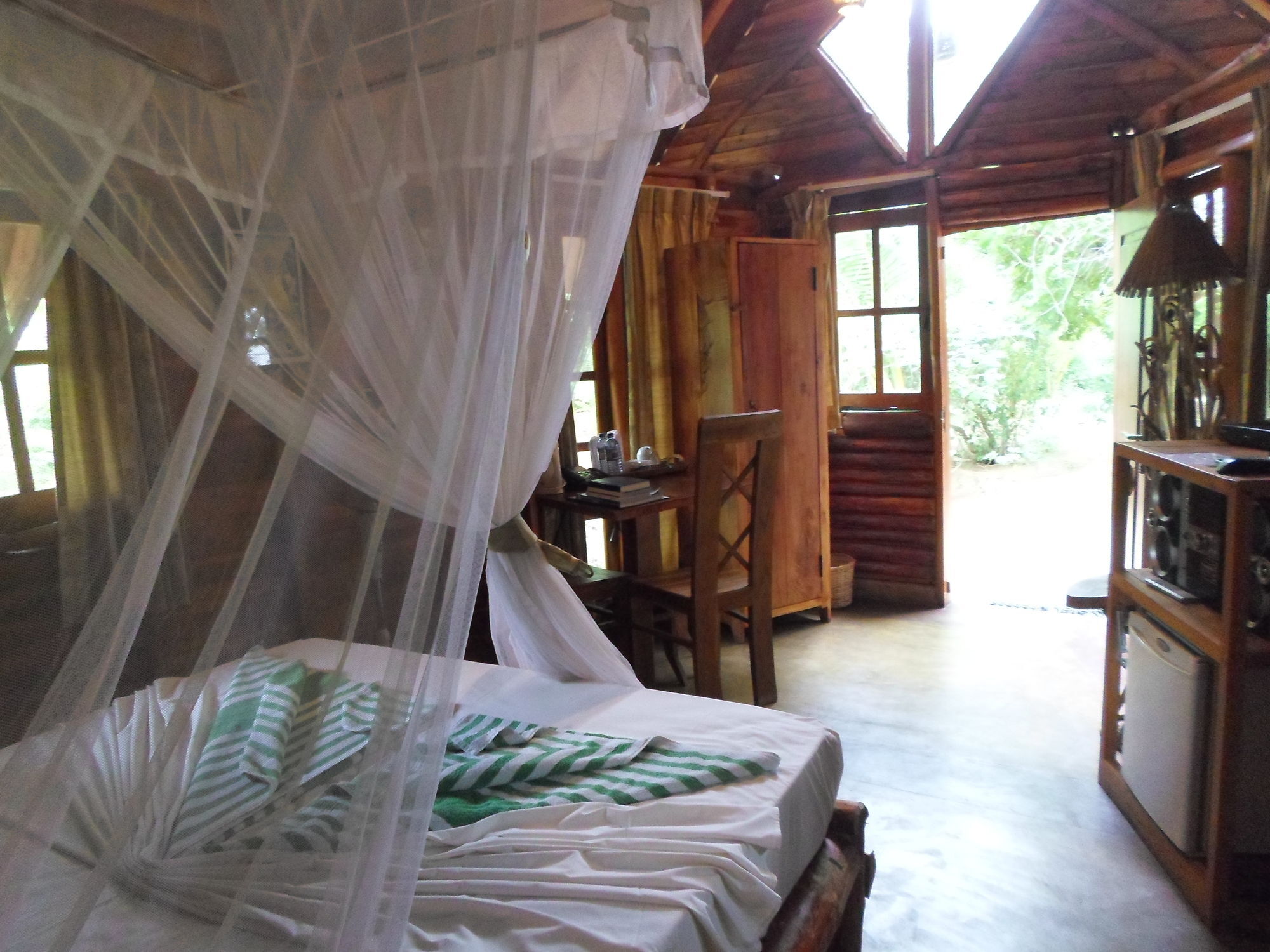 Kirinda Beach Resort, Yala Экстерьер фото